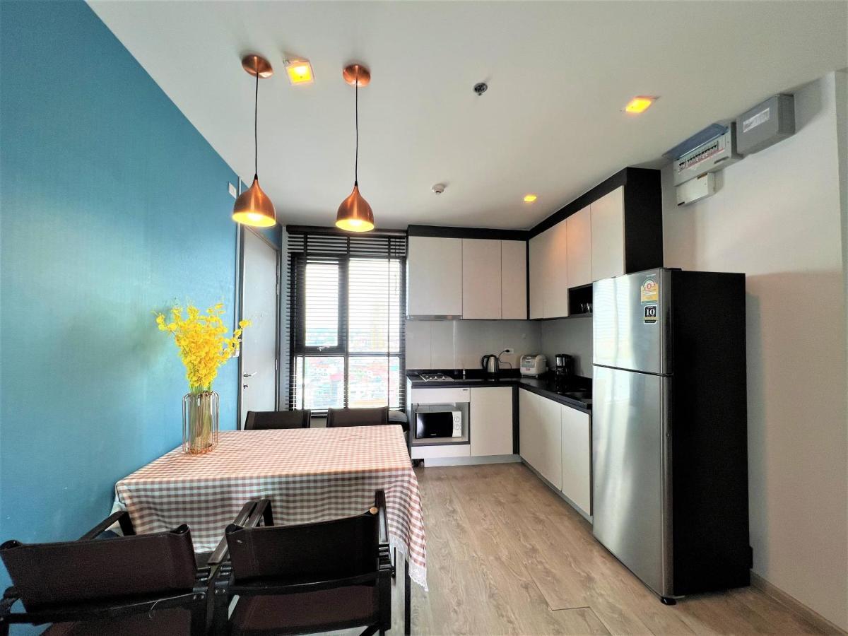 Llx Apartments At The Base Condo Pattaya Exteriör bild