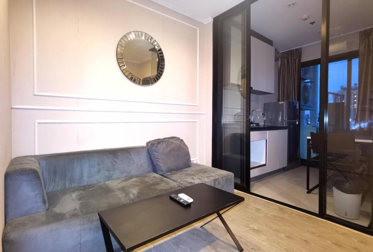 Llx Apartments At The Base Condo Pattaya Exteriör bild