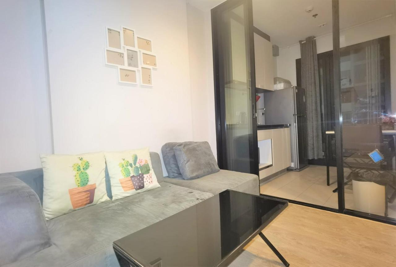 Llx Apartments At The Base Condo Pattaya Exteriör bild