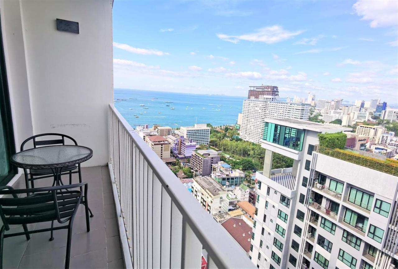 Llx Apartments At The Base Condo Pattaya Exteriör bild