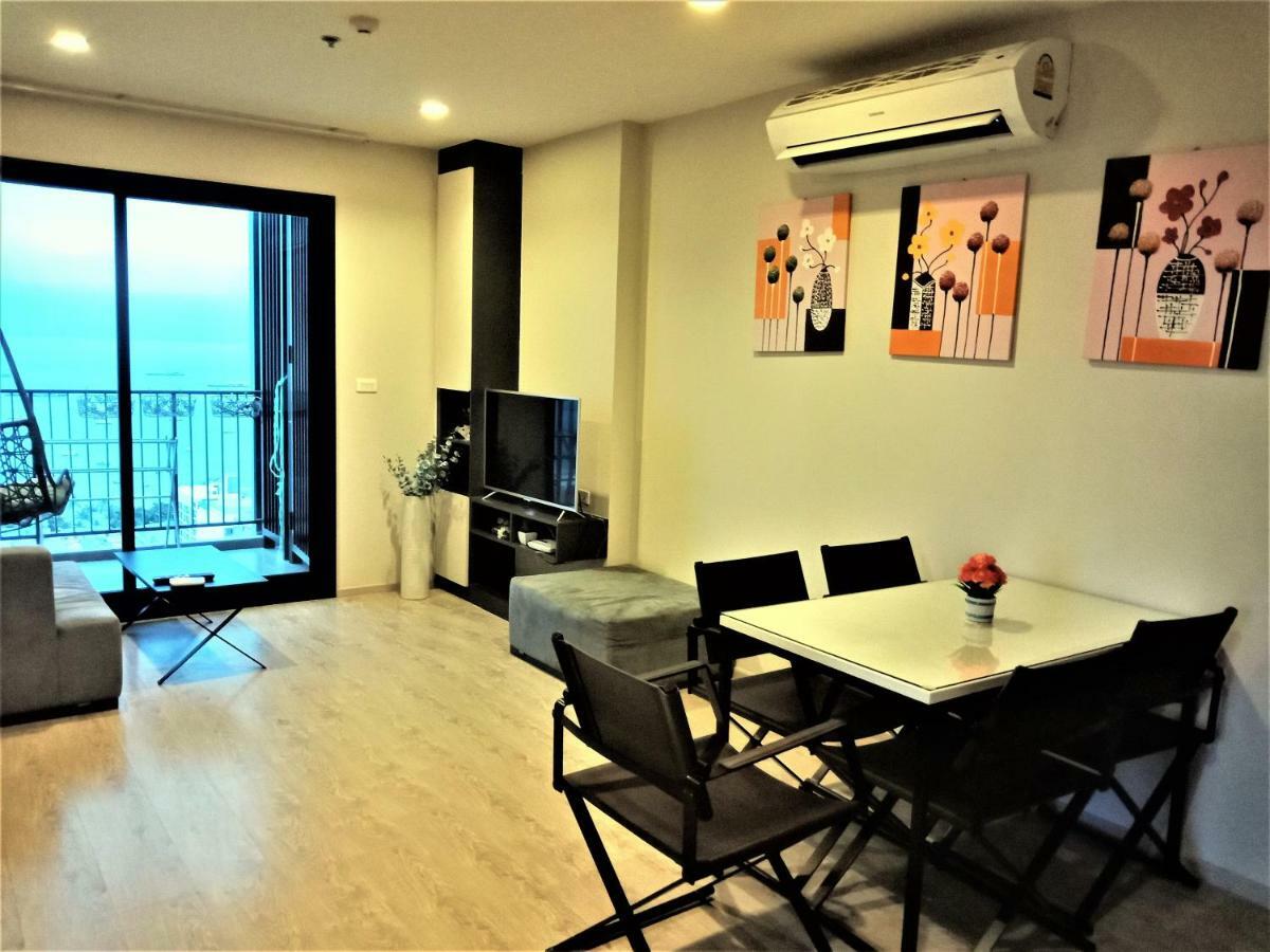 Llx Apartments At The Base Condo Pattaya Exteriör bild