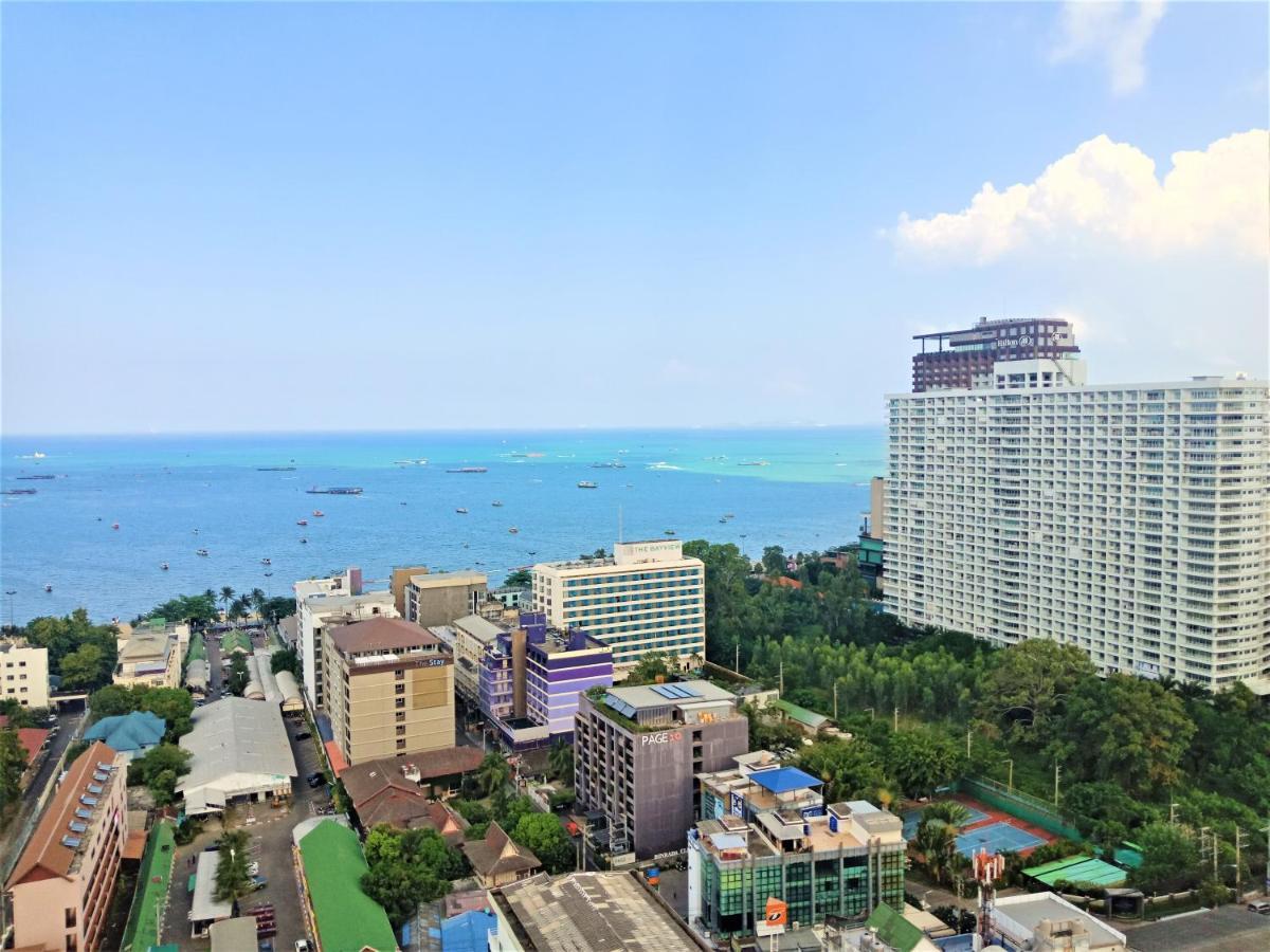 Llx Apartments At The Base Condo Pattaya Exteriör bild